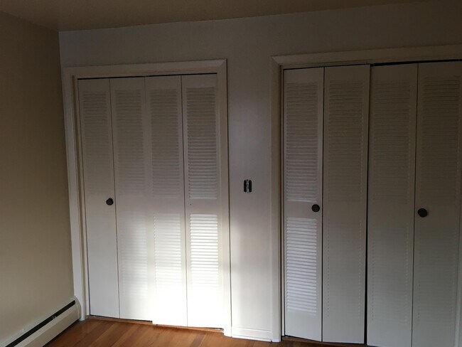 Foto del edificio - 112 Blossom Rd