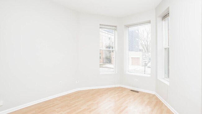 Foto del edificio - 815 N Fairfield Ave