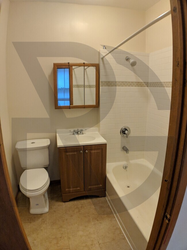 Foto del edificio - 2600 N Racine Ave