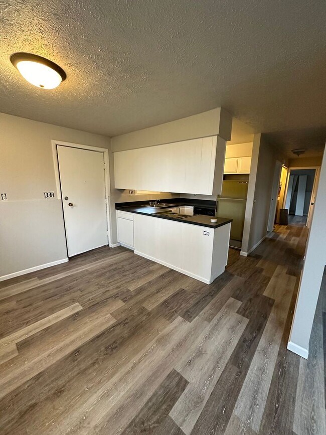 Foto del edificio - 2 Bedroom Duplex