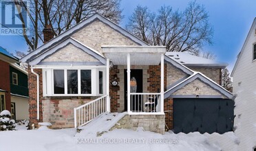 Building Photo - 46 Centre St E