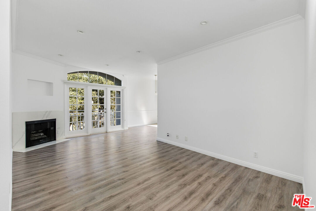 Foto principal - 9800 Vidor Dr