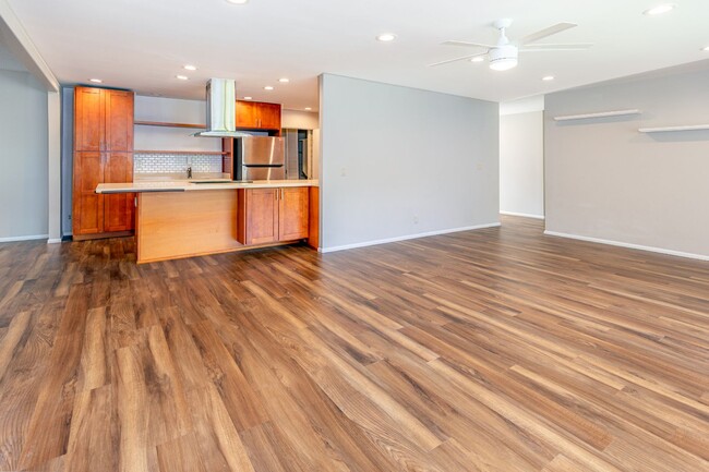 Foto del edificio - Large 4 Bedroom 3 Bath Alii Shores SFH