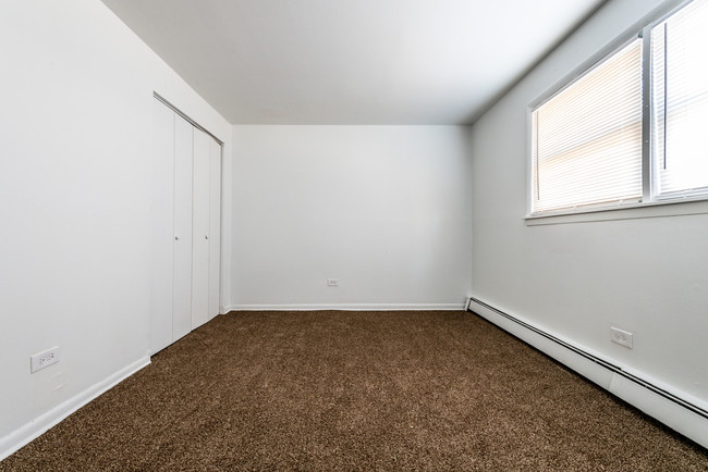 Habitación - 15210-14 Chicago Rd