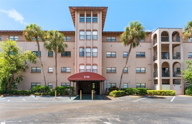 Photo - 6150 Gulfport Blvd S (Gulfport, FL) Townhome
