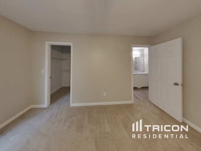 Building Photo - 5799 Waggoner Ct