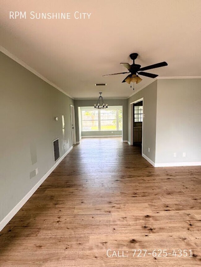 Foto del edificio - 8356 Candlewood Rd