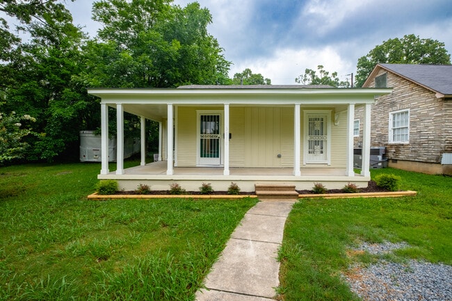 Building Photo - 3710 W Capitol Ave