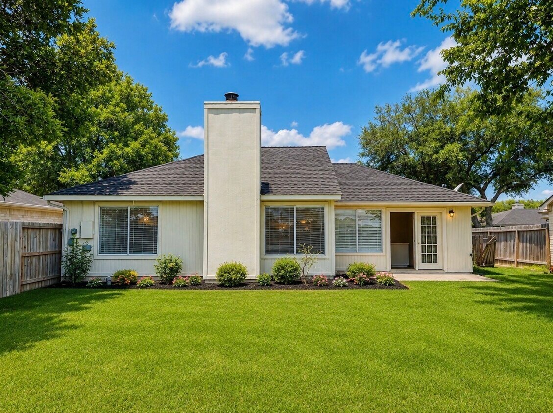 Foto del edificio - 3023 Garden Ln