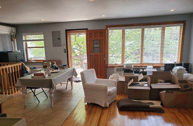 Foto del edificio - 2600 E 64th St