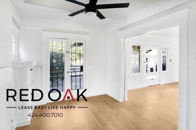 Building Photo - Gorgeous, bright, remodeled Three bedroom ...
