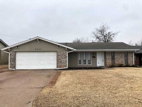 Building Photo - 8625 Lakeaire Dr