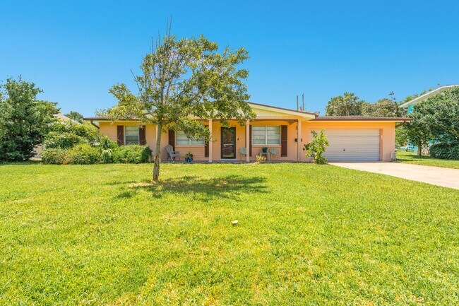 Foto del edificio - Beachside Ormond Beach Home