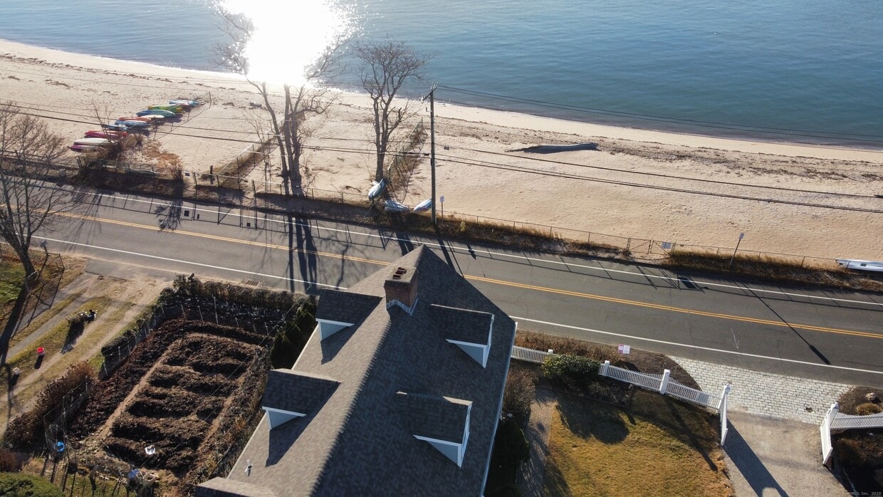 Building Photo - 82 Limewood Ave