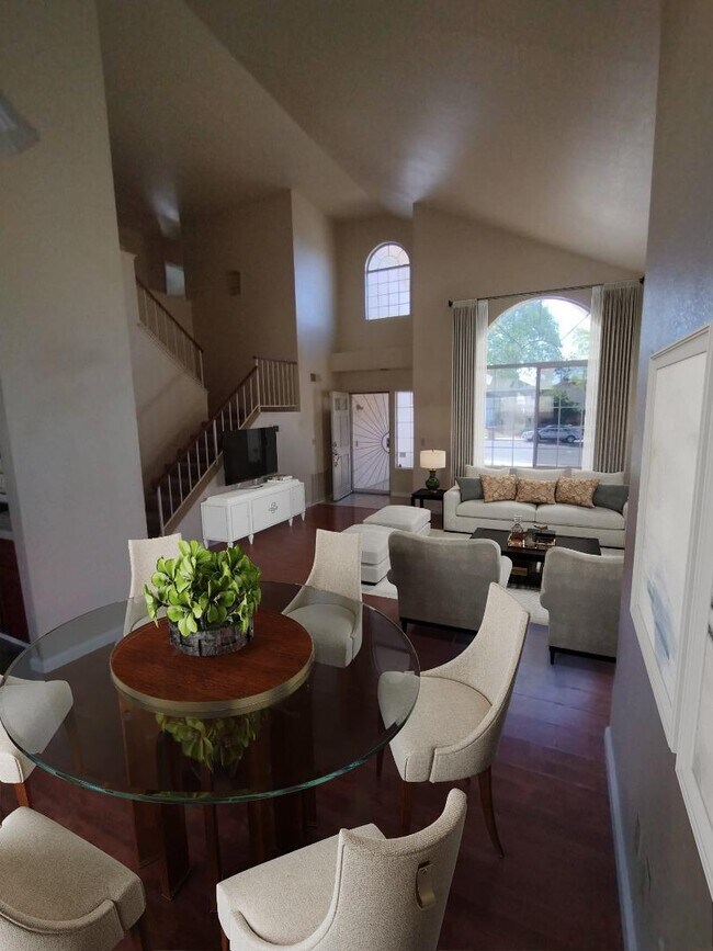 Foto del edificio - 5012 Rodeo Cir