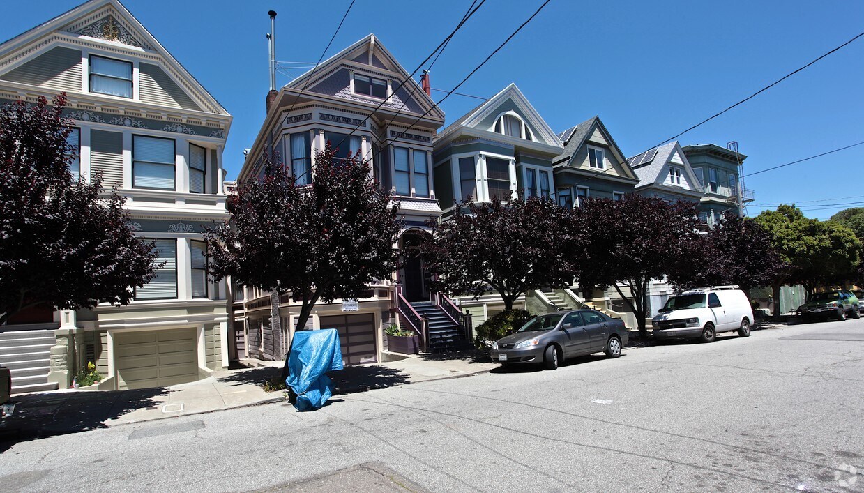 Building Photo - 1554 Grove