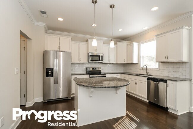 Building Photo - 190 Grey Hawk Dr