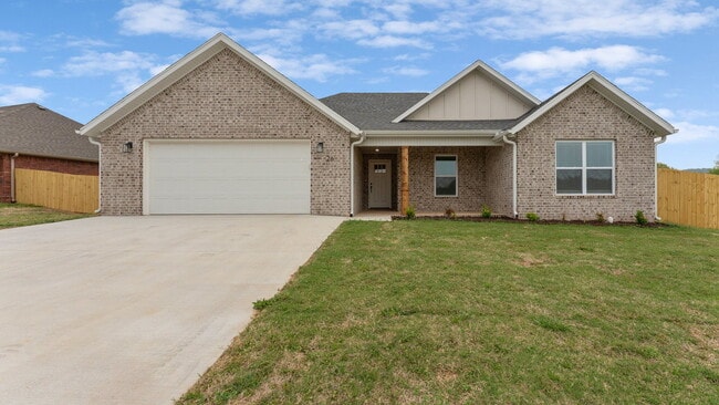 Building Photo - "Stylish 3-Bedroom Farmington Home with Gr...