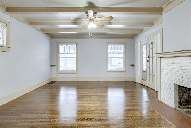 Building Photo - 115 S 38th St