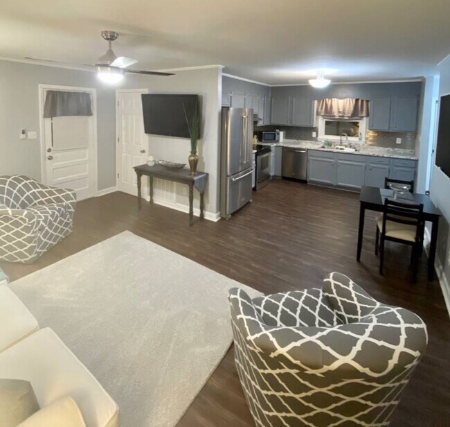 Foto del edificio - 4456 Ridgevalley Dr