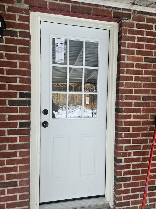 Building Photo - 106 Hayes Ave