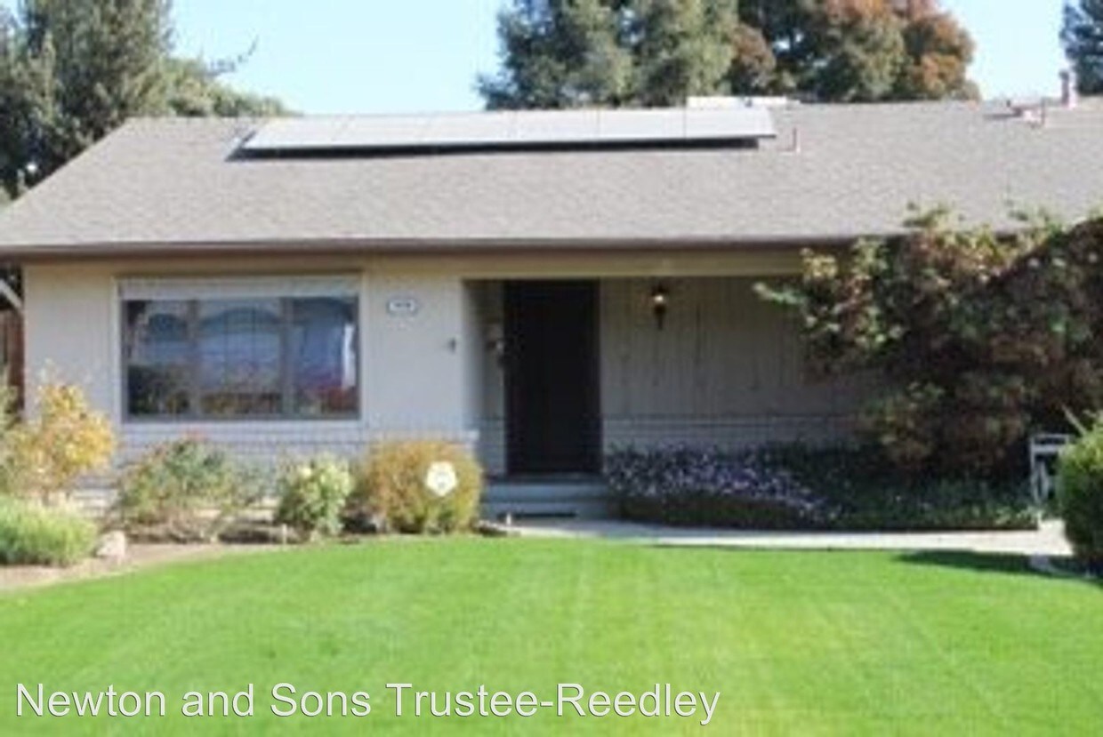 Foto principal - 3 br, 2 bath House - 1438 S. Riverview Avenue