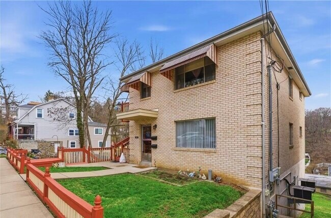Foto del edificio - 226 Frankfort Ave