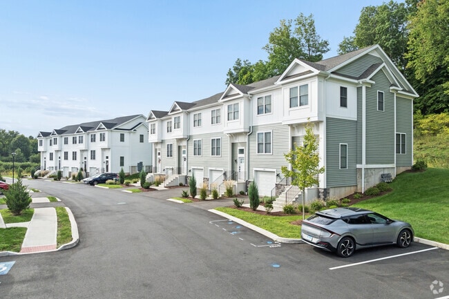 Building Photo - The Grand Ryefield