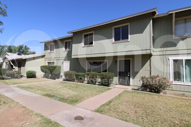 Foto del edificio - 2607 W Wolf St