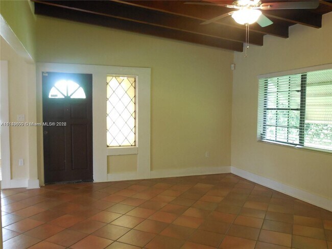 Building Photo - 10621 SW 111th St