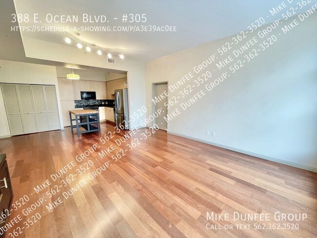Building Photo - Beautiful 2 Bedroom, 2 Bathroom + 2 Parkin...