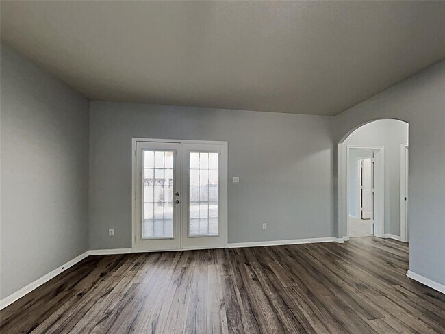 Building Photo - 417 Sapphire Ln