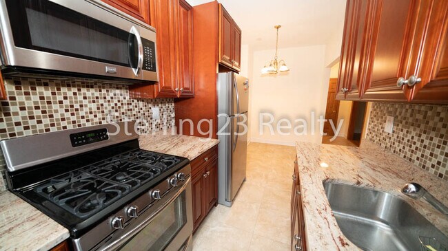 Building Photo - 24-20 28th St