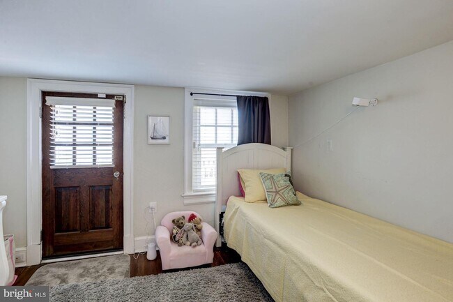 Foto del edificio - 2404 20th St NW