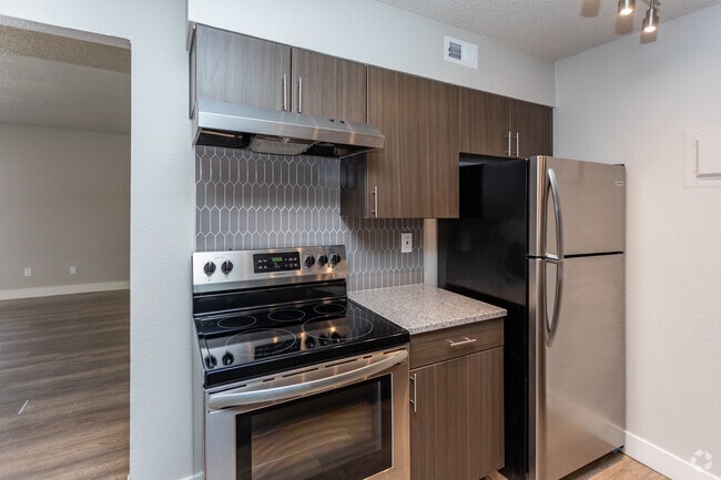 2BR, 2BA - 960SF - Parc at Prairie Grass