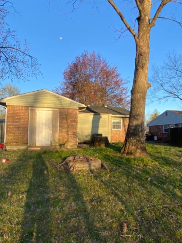 10910 Altsheler Pl, Louisville, KY 40229 House Rental in Louisville