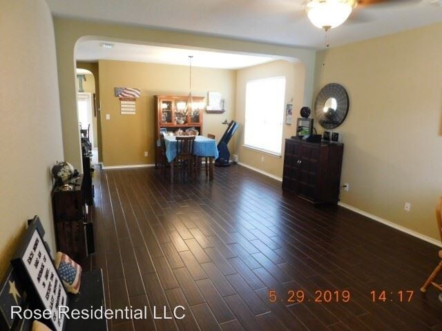 Building Photo - 4 br, 2.5 bath House - 534 Red Nest Quill