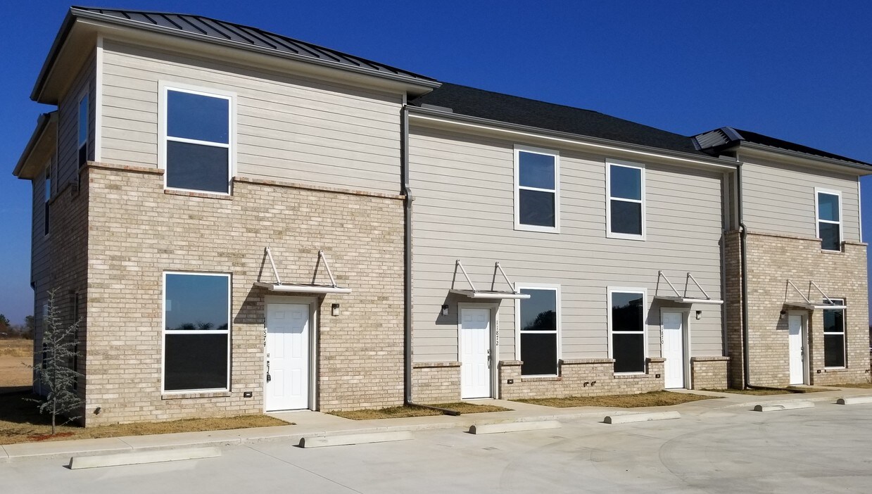 Primary Photo - 11874 Sandpiper Road