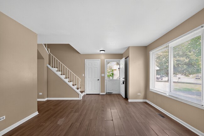 Foto del edificio - 1371 Andover Dr