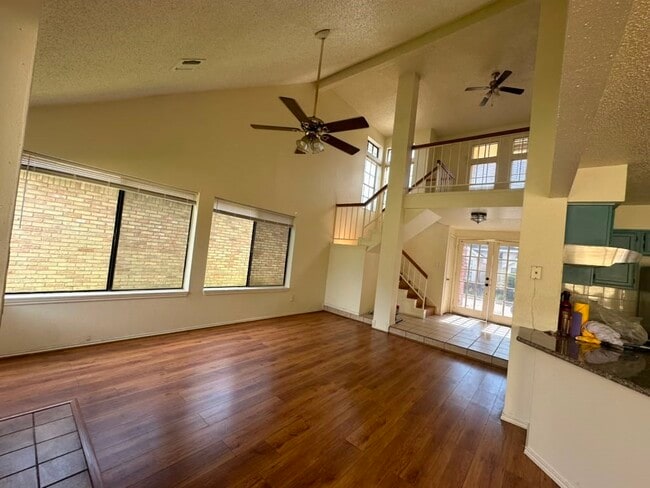 Foto del edificio - 8623 Beechcrest St