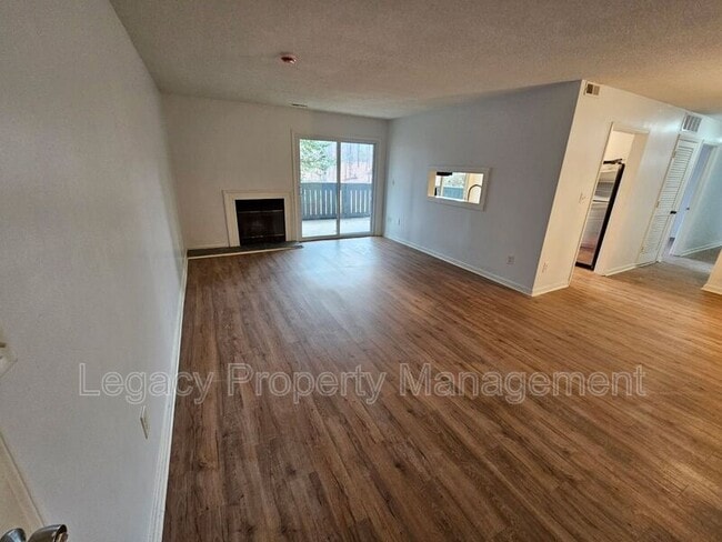 Foto del edificio - 2805 Treestead Cir