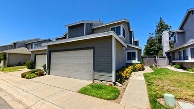 Building Photo - 1617 Toyon Pl