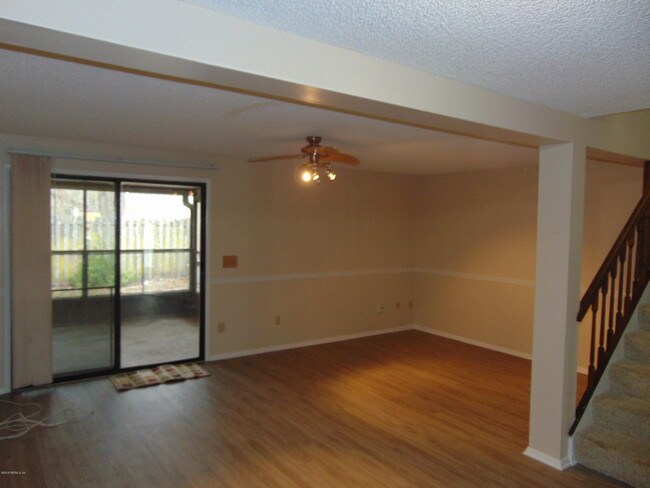 Building Photo - 7119 Prestwick Cir N