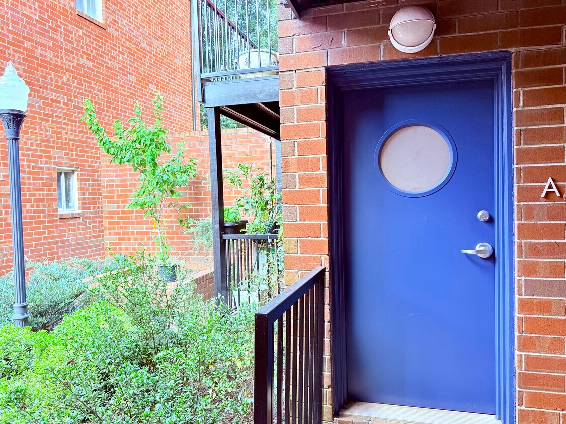 Foto principal - 391 Ralph McGill Blvd NE