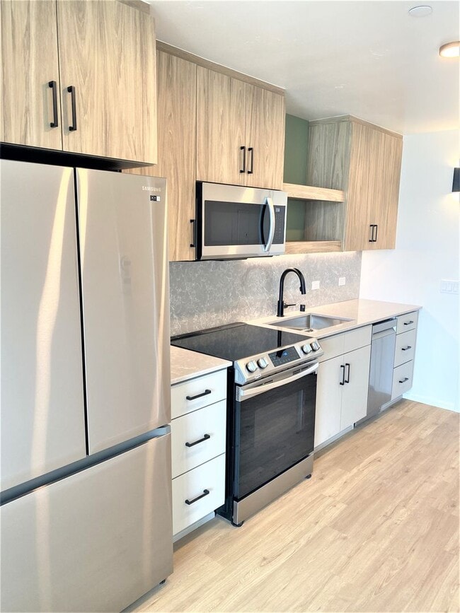 Building Photo - Secoya Apartments