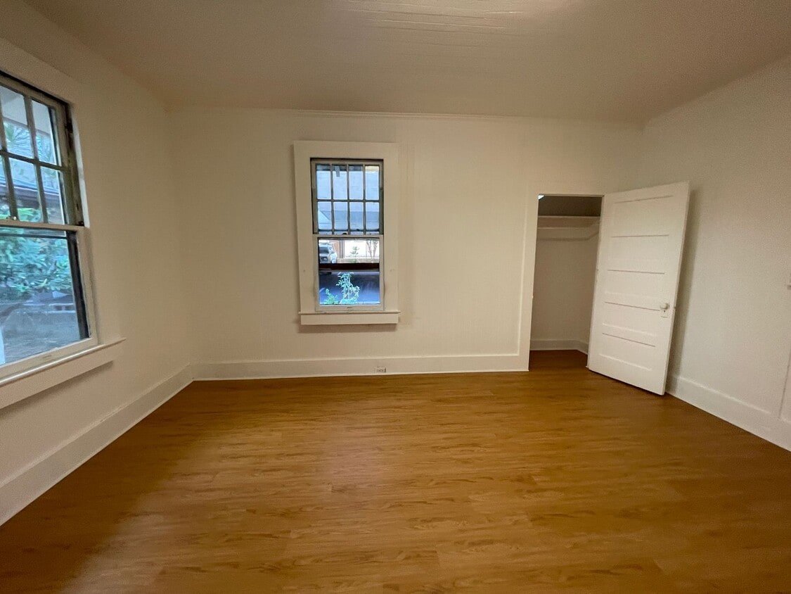 Building Photo - 1542 Liholiho St