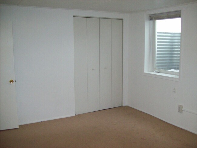 Foto del edificio - Charming 1 Bed / 1 Bath Basement Apartment in Columbia Falls