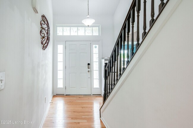 Foto del edificio - 1041 Autumn Crest Ln