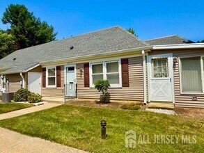Building Photo - 293D Sharon Way