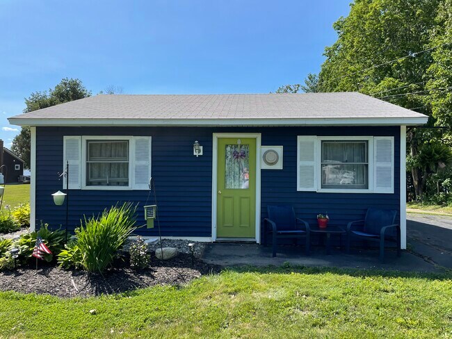 Foto del edificio - 1094 Lakeview Dr